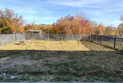 Casă cu Teren 400 Mp în Nord