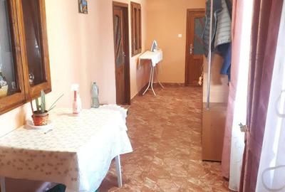 Casă cu 3 camere în Central - 8