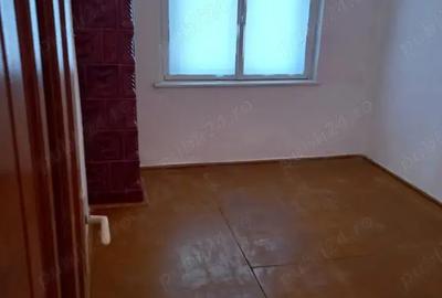 Vand apartament cu 3 camere - 1