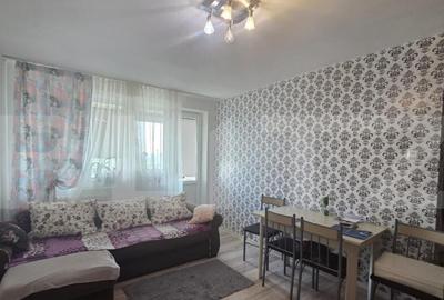 Apartament 2 camere, semidecomandat, transformat in 3 camere