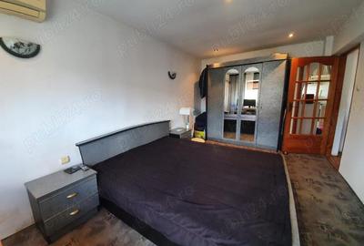 Apartament cu 3 camere decomandat în Oravița - 1