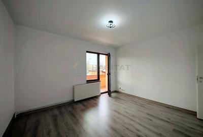 Casă individuală cu 5 camere cu Canalizare în Apărătorii Patriei - 16