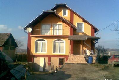Casă cu 4 camere cu Teren 1211 Mp în Recea - 9