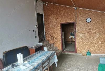 Casă cu 5 camere cu Teren 1300 Mp în Central - 8