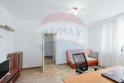 Apartament 2 camere de vanzare, zona Decebal, Oradea - 1