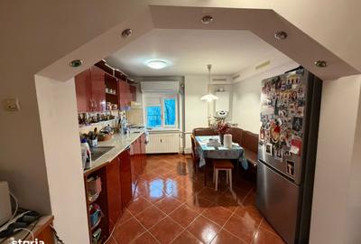 Apartament cu 3 camere decomandat în Sud - 9