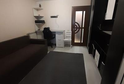 Garsonieră semidecomandată în Giurgiului - 2