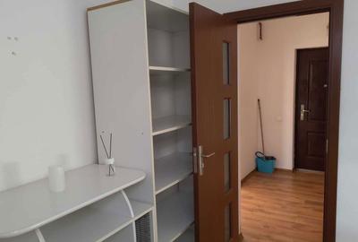 Apartament cu 4 camere decomandat în Central - 2