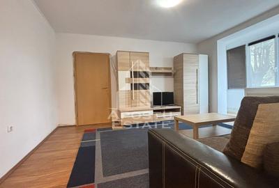 Apartament cu 2 camere semidecomandat, mobilat în Complex Studențesc - 2