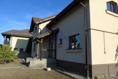 Pantelimon - Vila spatioasa, ofera posibilitatea alegerii finisajelor dorite - 2