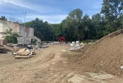 Teren de 5915 mp, în Central - 1