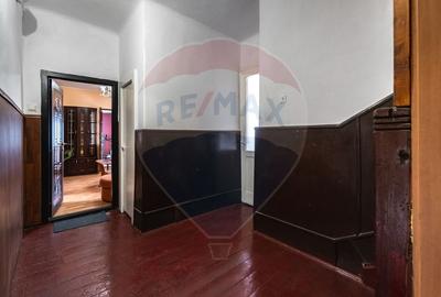 Apartament cu 3 camere semidecomandat, mobilat în Sud - 11