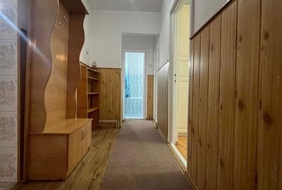 Apartament cu 3 camere decomandat în Central - 2