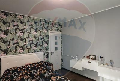 Casă cu 4 camere cu Teren 220 Mp în Sânpetru - 6