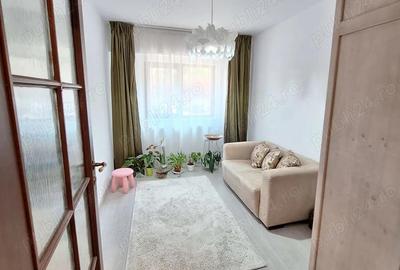 Vanzare apartament 3 camere decomandat Mazepa in spatele clinicii Arestetic - 2