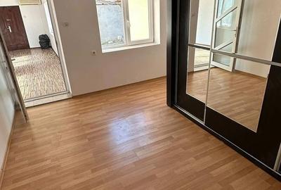 Casă cu 3 camere cu Teren 273 Mp în Palas - 6