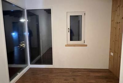 Casă cu 4 camere în Central - 1