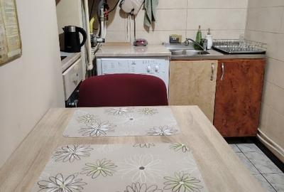 Apartament 2 camere decomandat etaj 1 Piața - 3