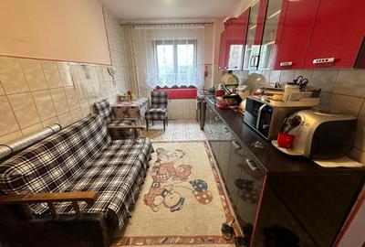 ACASA , IN INIMA MANASTURULUI - Apartament 3 camere str Mehedinti - 8