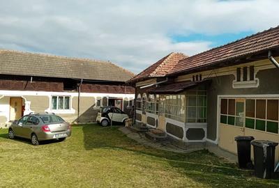 Casă cu 6 camere în Căprioru - 4