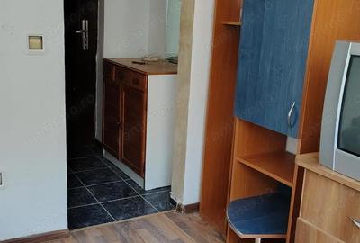 Garsonieră nedecomandată în Tractorul - 4