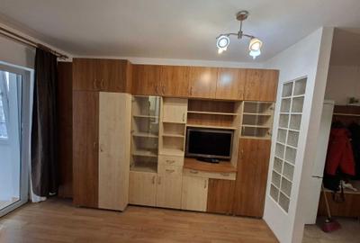 Garsonieră nedecomandată în Central - 2