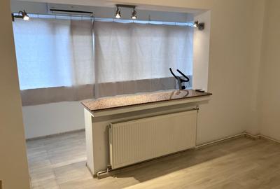 Calea Victoriei - Moxa ( Sfintii Voievozi ) - 4