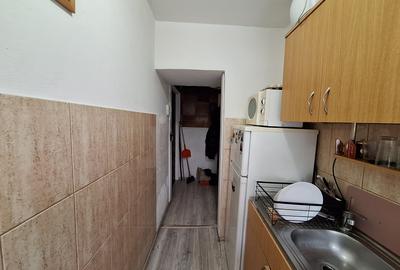 Apartament cu 2 camere semidecomandat, mobilat în Spitalul Județean - 9