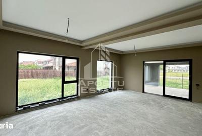 Casă cu 5 camere cu Teren 623 Mp în Ronaț - 3