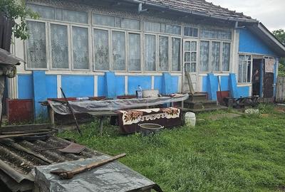 Casă cu 4 camere cu Teren 27004 Mp în Costuleni - 3