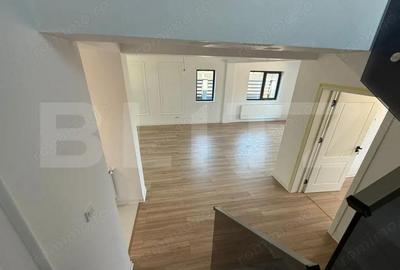 Casă cu 7 camere cu Teren 329 Mp în Central - 19