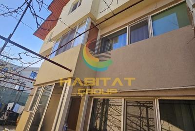 Casă individuală cu 7 camere cu Canalizare în Vitan - 1