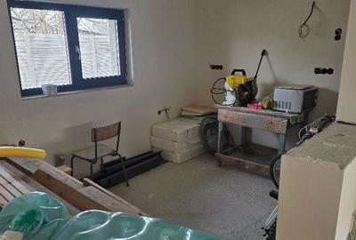 Casă cu 4 camere cu Teren 400 Mp în Gării - 1