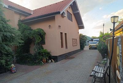 Casă cu 4 camere cu Teren 712 Mp în Utvin - 1