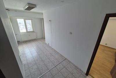 Apartament cu 4 camere decomandat în Pantelimon - 3