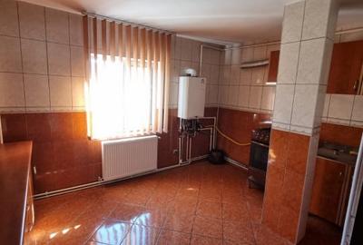 Apartament 4 camere | Otopeni | centrala proprie | parter | - 3