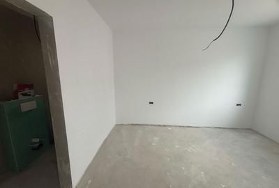 Casă cu 3 camere semidecomandat în Moșnița Nouă - 7