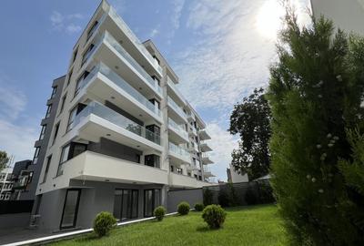 Unirii, apartament cu terasa spre SUD, gata de mutat