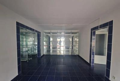 Spațiu comercial, de 48 mp, în Decebal - 3