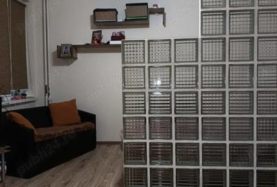 Inchiriez garsoniera in zona centrului universitar-300 euro Inchiriez garsoniera in zona centrului universitar-300 euro - 6