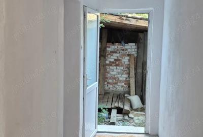 Casă cu 6 camere cu Teren 200 Mp în Văliug - 6