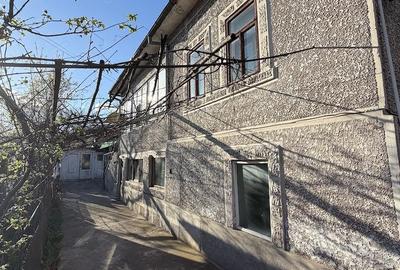 Casă cu 7 camere cu Teren 363 Mp în Central - 2