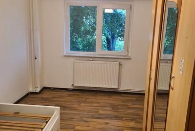 Apartament cu 3 camere decomandat în Șcheia - 4
