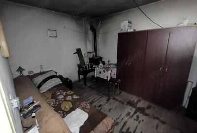 Casă cu Teren 597 Mp în Central - 2