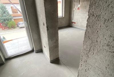 Casă cu 5 camere în Ghiroda