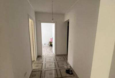 Totul NOU , 3 camere decomandate ,PARTER cod CE 1021 - 8