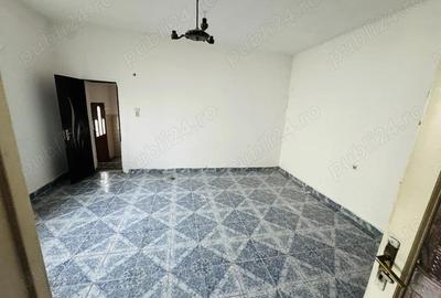 Casă cu Teren 456 Mp în Central - 3