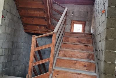 Casă cu 4 camere în Filiași - 1