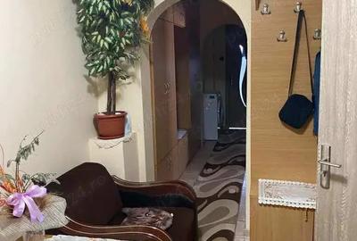 Apartament 3 camere de vanzare , Cartierul Soarelui et. 4 , 62.900 euro neg. - 6