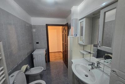 Apartament cu 2 camere decomandat în Central - 1